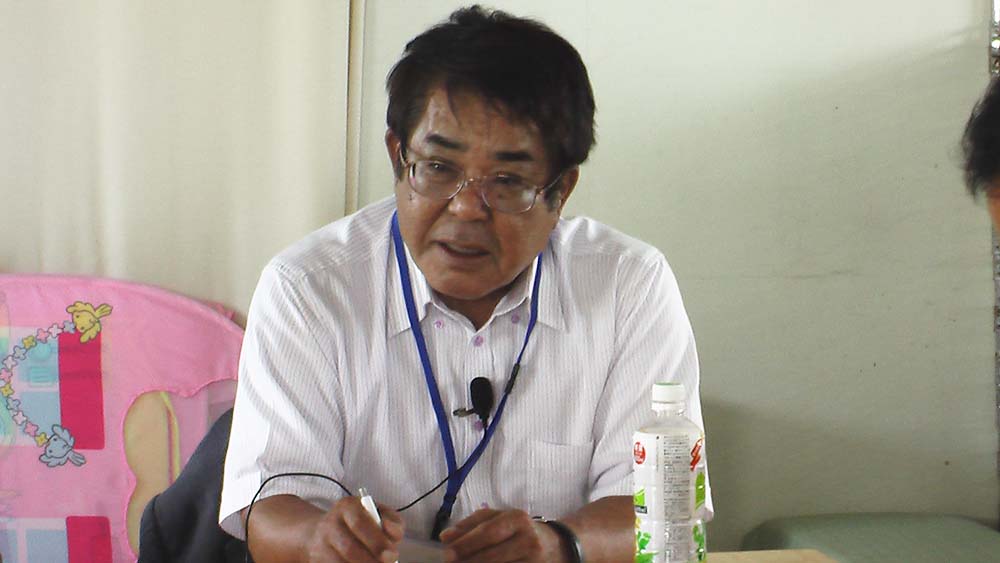 2013年6月に行われた「原発事故現場からの報告」講師、名嘉幸照氏。福島原発を作り、管理し、事故対応をした技術者より、実際の現場の話をお聞する貴重な時間でした。